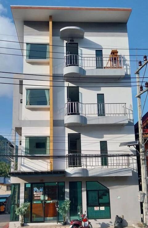 Ava 2 Budget Hotel